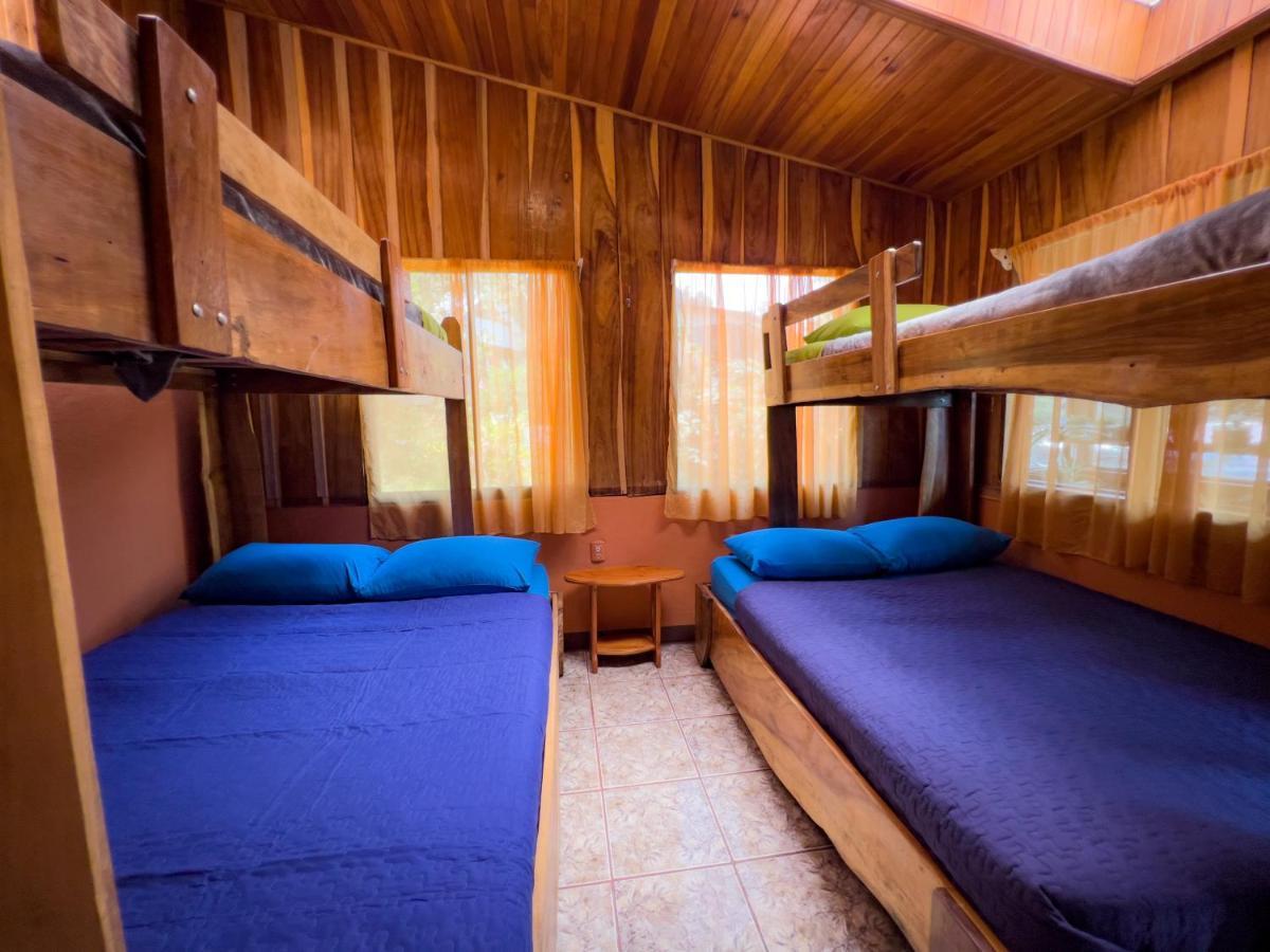 Casa Tranquilo Hostel Monteverde Екстериор снимка
